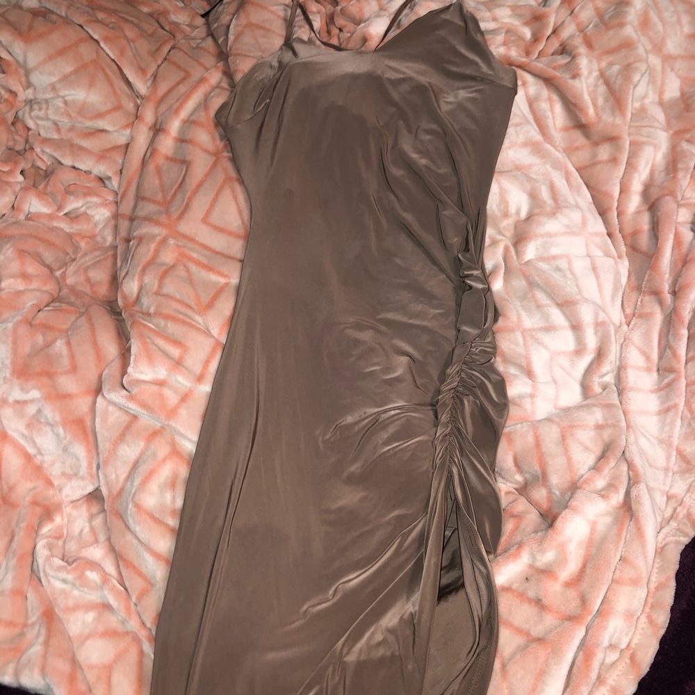 New dress (tags were removed but never worn)